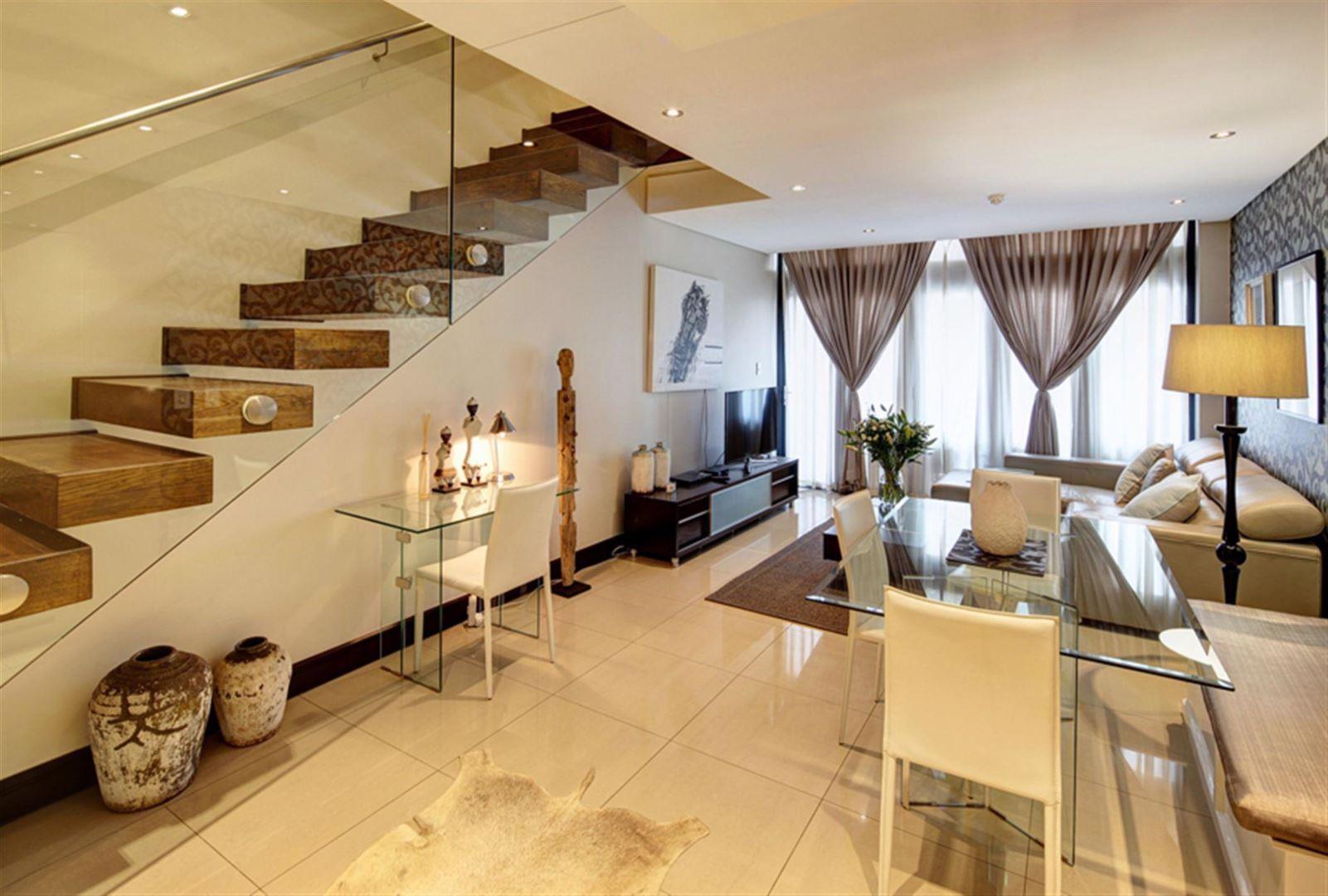 2 Bedroom Apartment / flat for sale in Melrose Arch P24111667360