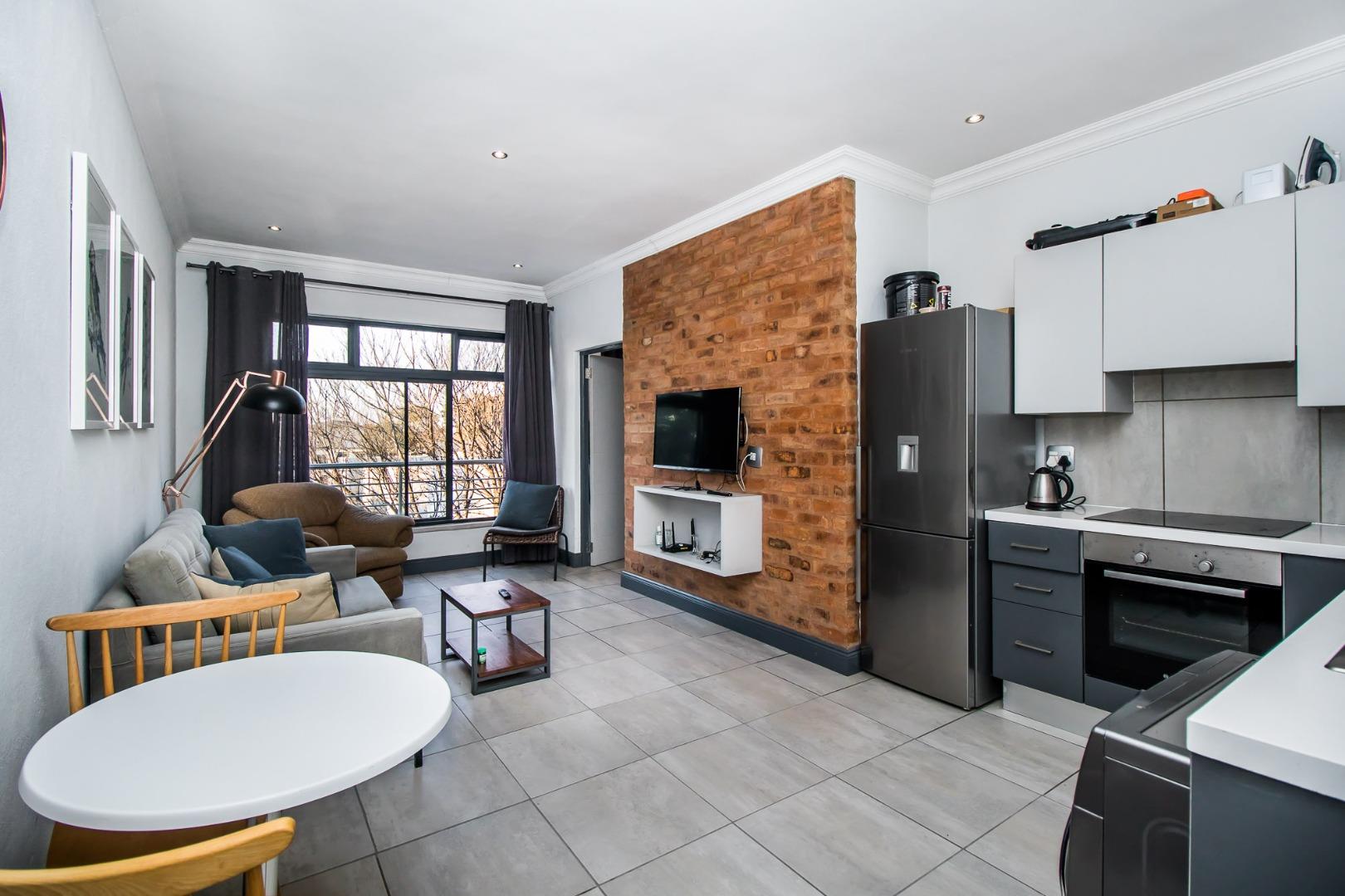 1 Bedroom Apartment / flat for sale in Menlo Park 502 Atterbury Road P24111674436