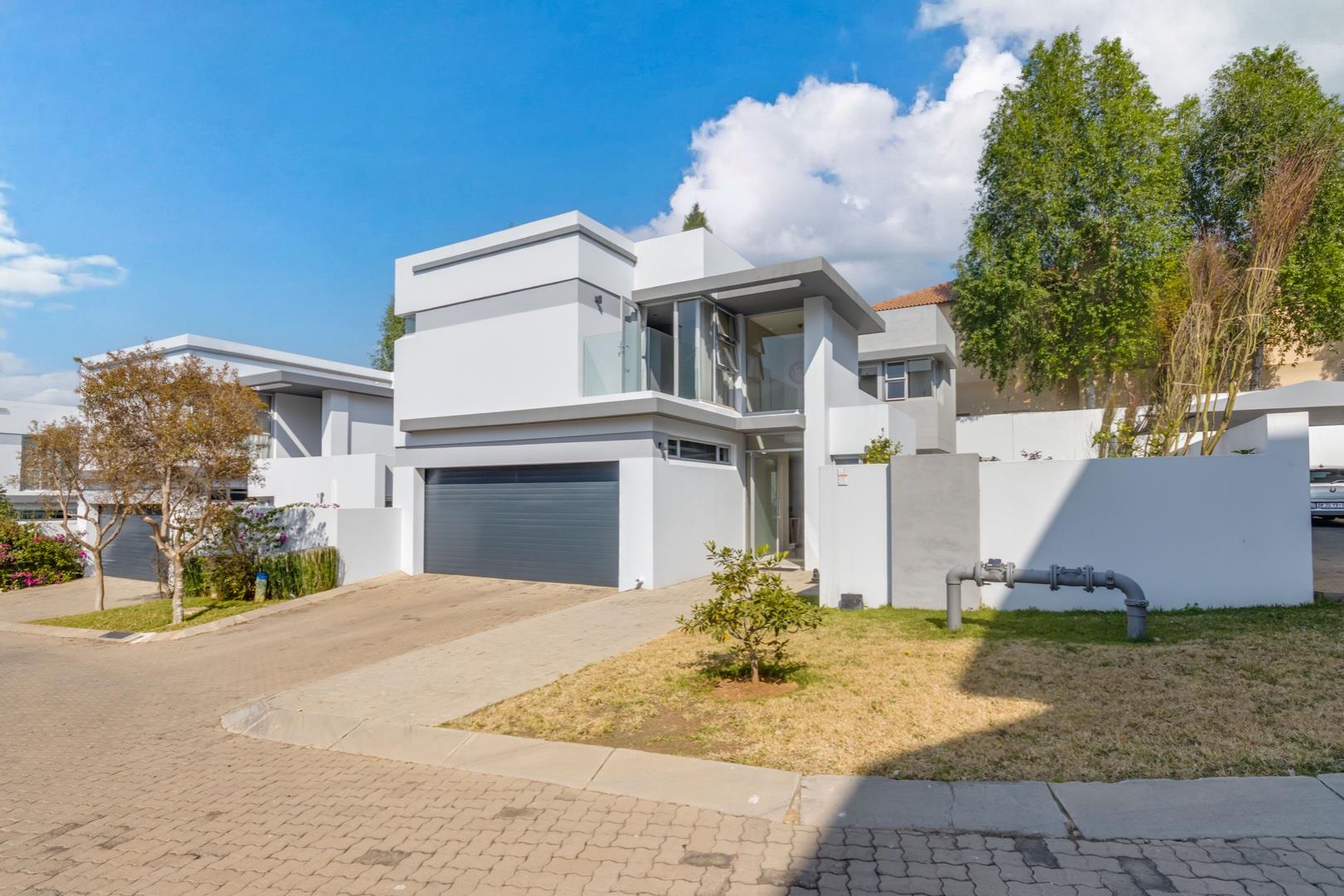 3 Bedroom House for sale in Bryanston 1 Ballantyne P24111663775