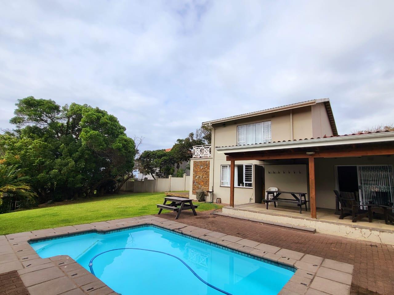 4 Bedroom Townhouse for sale in Pennington P24112129208