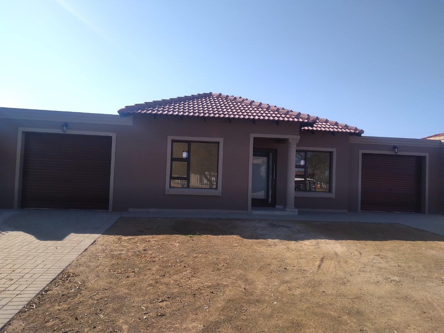 Mandela View, Bloemfontein Property Property and houses for sale in
