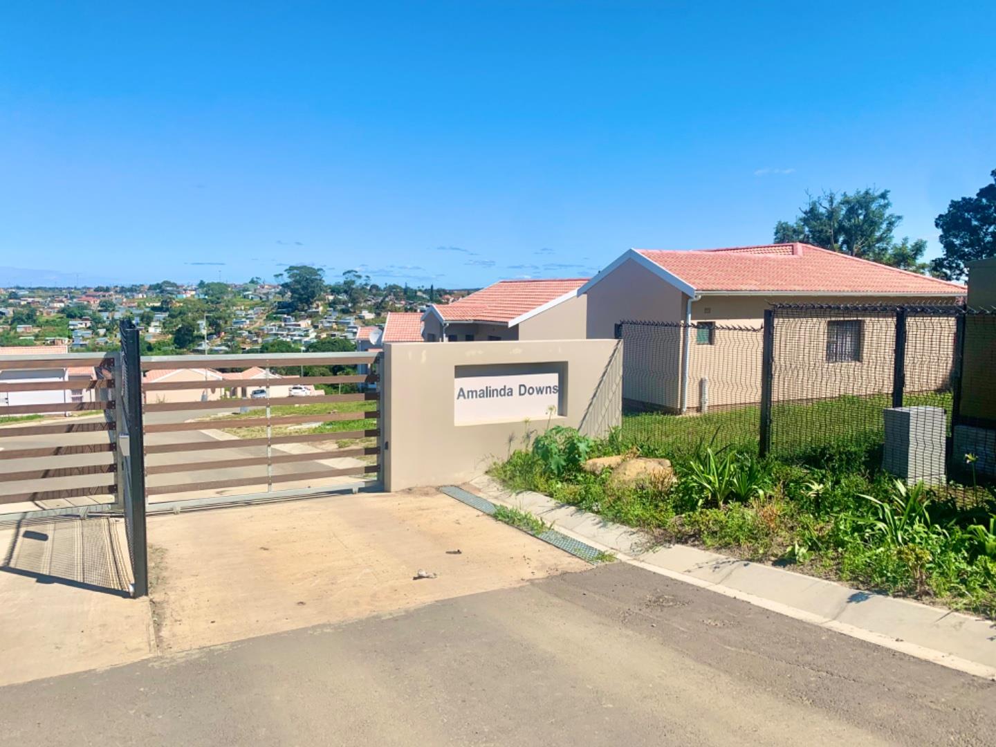 2 Bedroom House for sale in Amalinda P24111703671