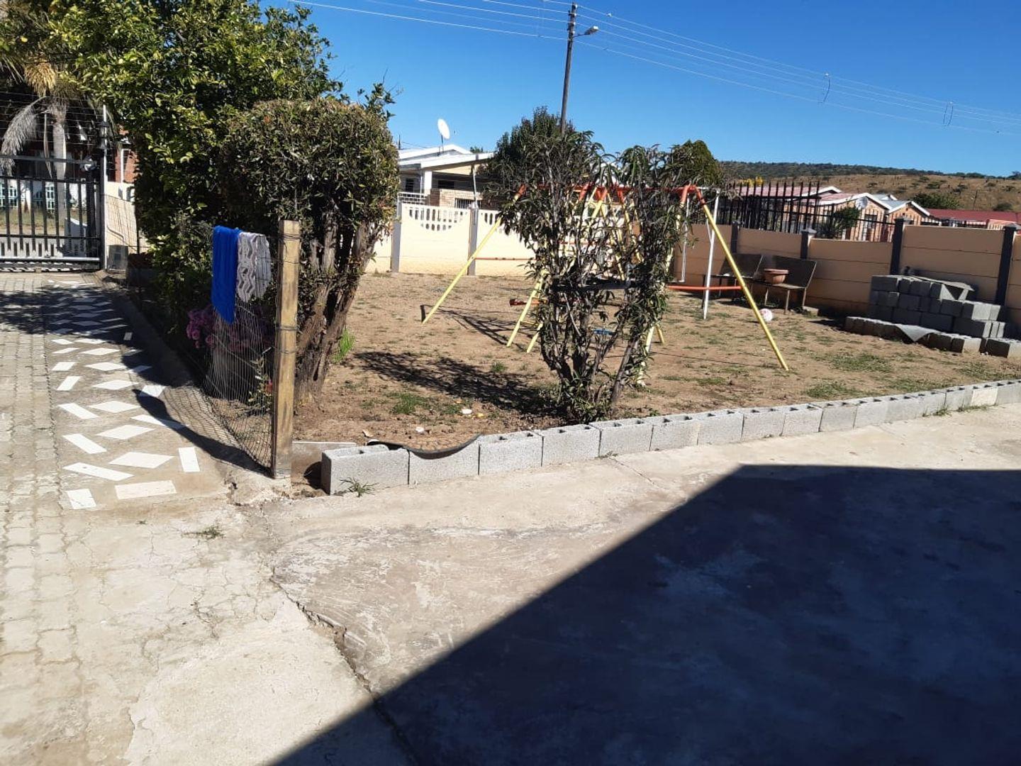 5 Bedroom House for sale in Acaciaville P24111230660