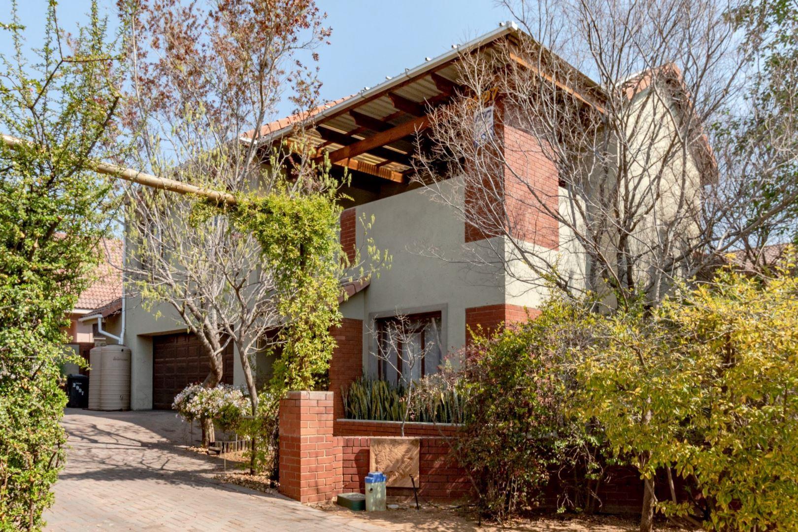 3 Bedroom House for sale in Brooklands Lifestyle Estate 6977 Plate