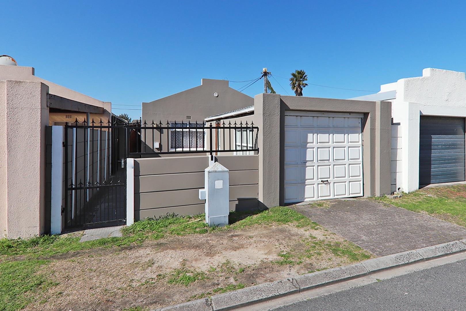 Elfindale Property Houses for sale in Elfindale