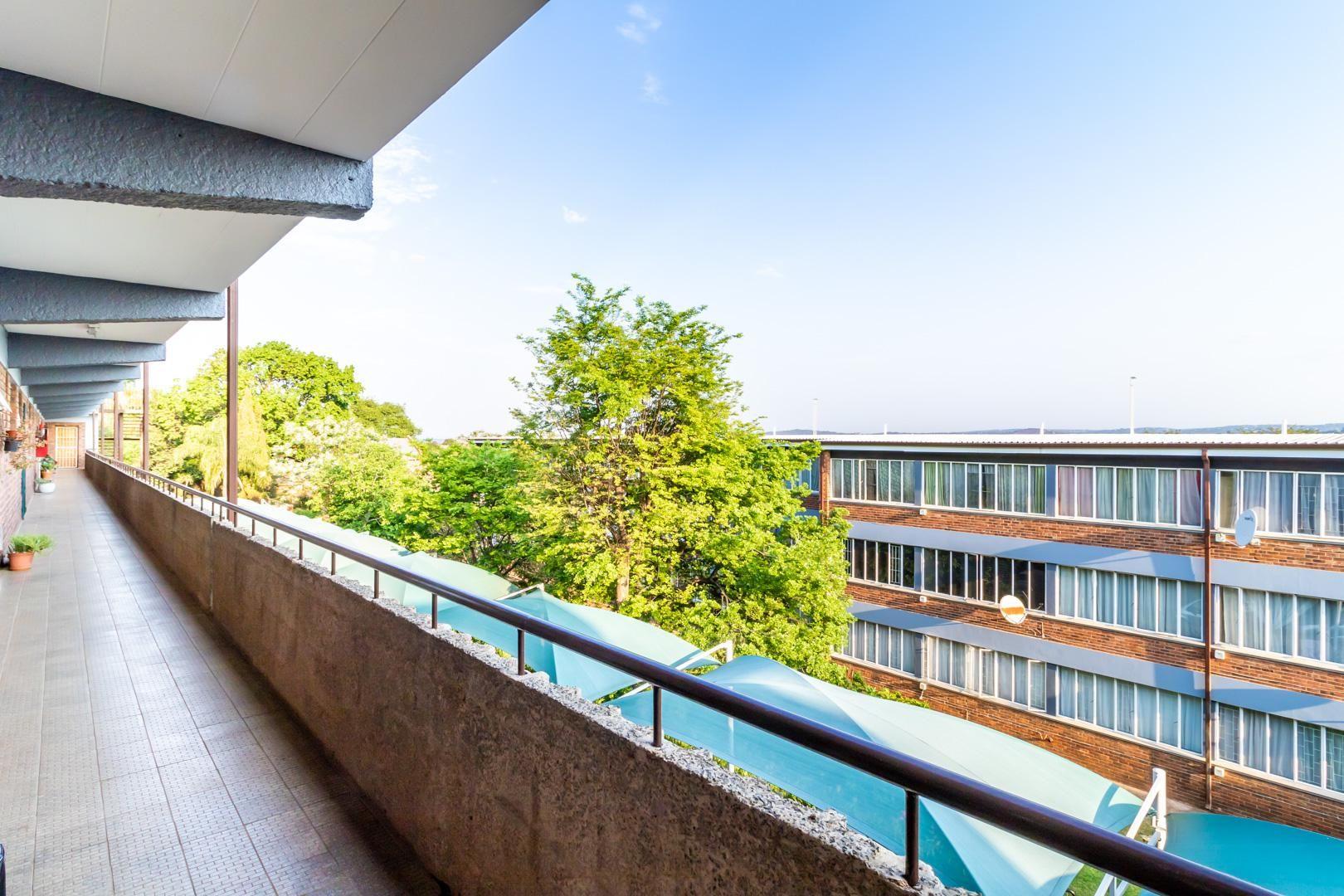 2.5 Bedroom Apartment / flat for sale in Waverley P24111728298