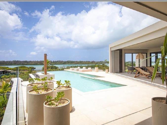 4 Bedroom House for Sale in Beau Champ