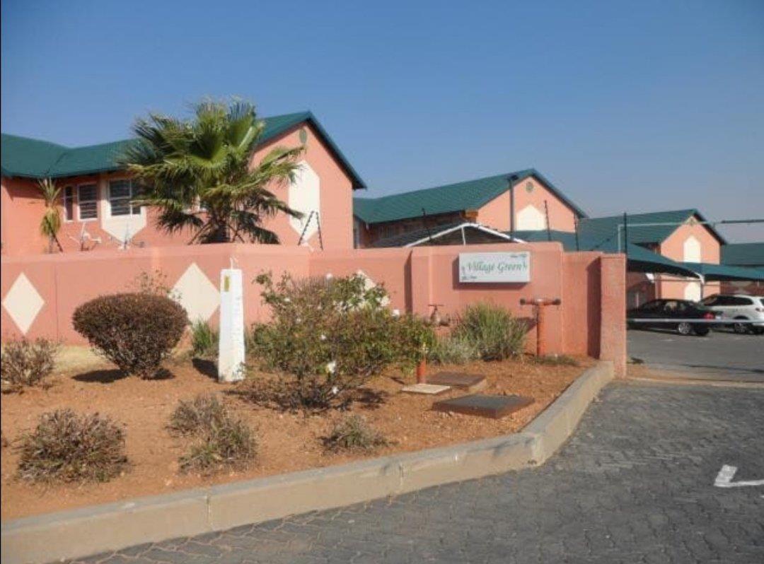 2 Bedroom Townhouse to rent in Ridgeway P24112736488