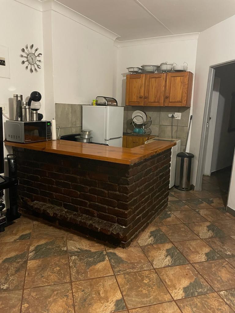 1 Bedroom Apartment / flat for sale in Albertville 2 Van Zyl P24