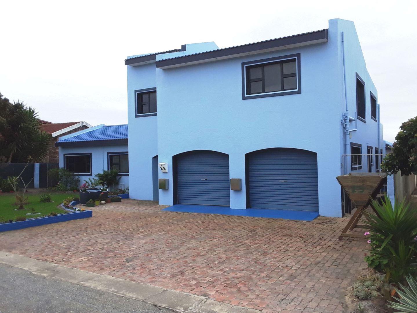 8 Bedroom House for sale in Wavecrest 15 Platkroon Avenue P24111741417