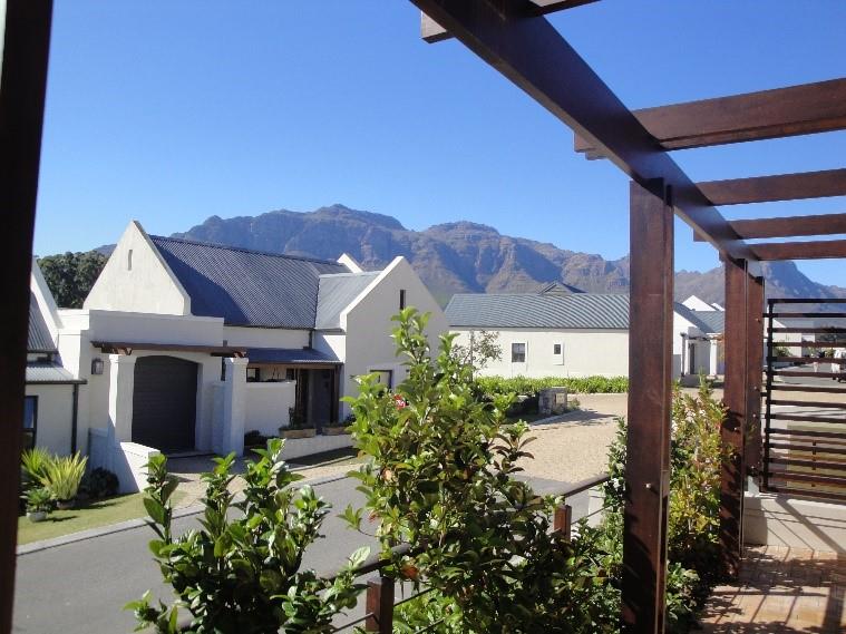 1 Bedroom Apartment / flat for sale in Jamestown 2rfv+w3 Stellenbosch