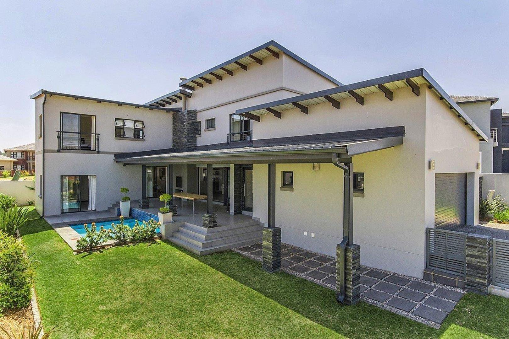 4 Bedroom House for sale in Waterfall Country Village P24105483165