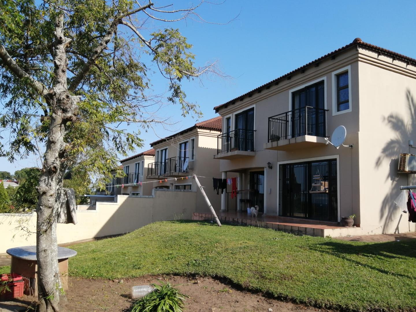 3 Bedroom Townhouse for sale in Ramsgate P24111758034