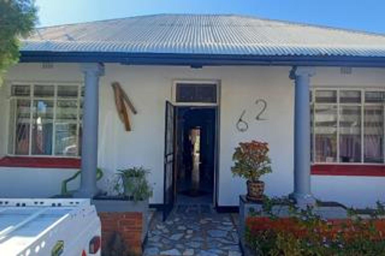 3 Bedroom House for sale in De Beers P24111758864