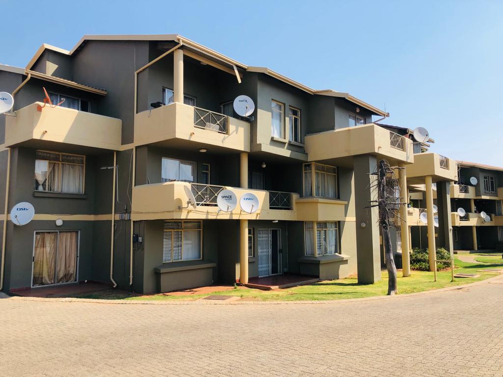 Florida, Roodepoort Property Property and houses for sale in Florida