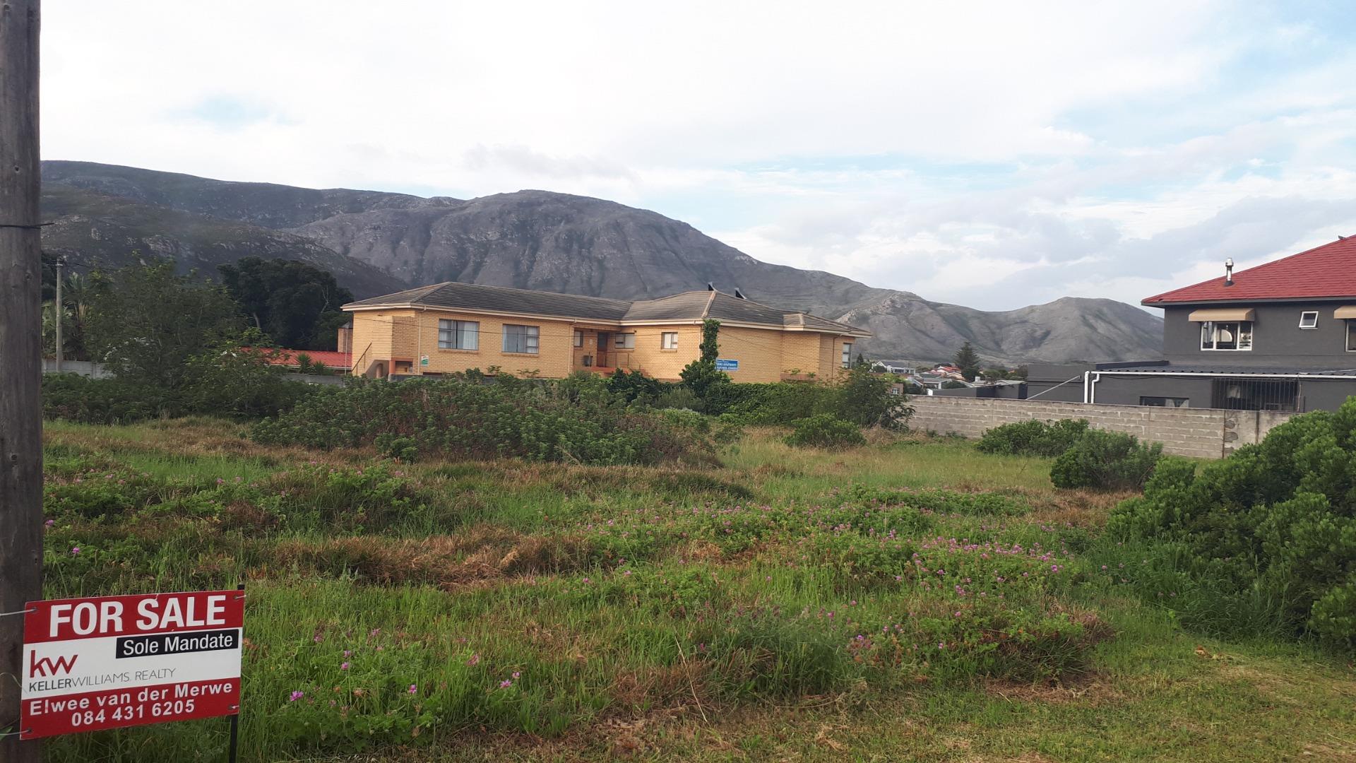 Commercial property for sale in Kleinmond Central 4 Main Road P24