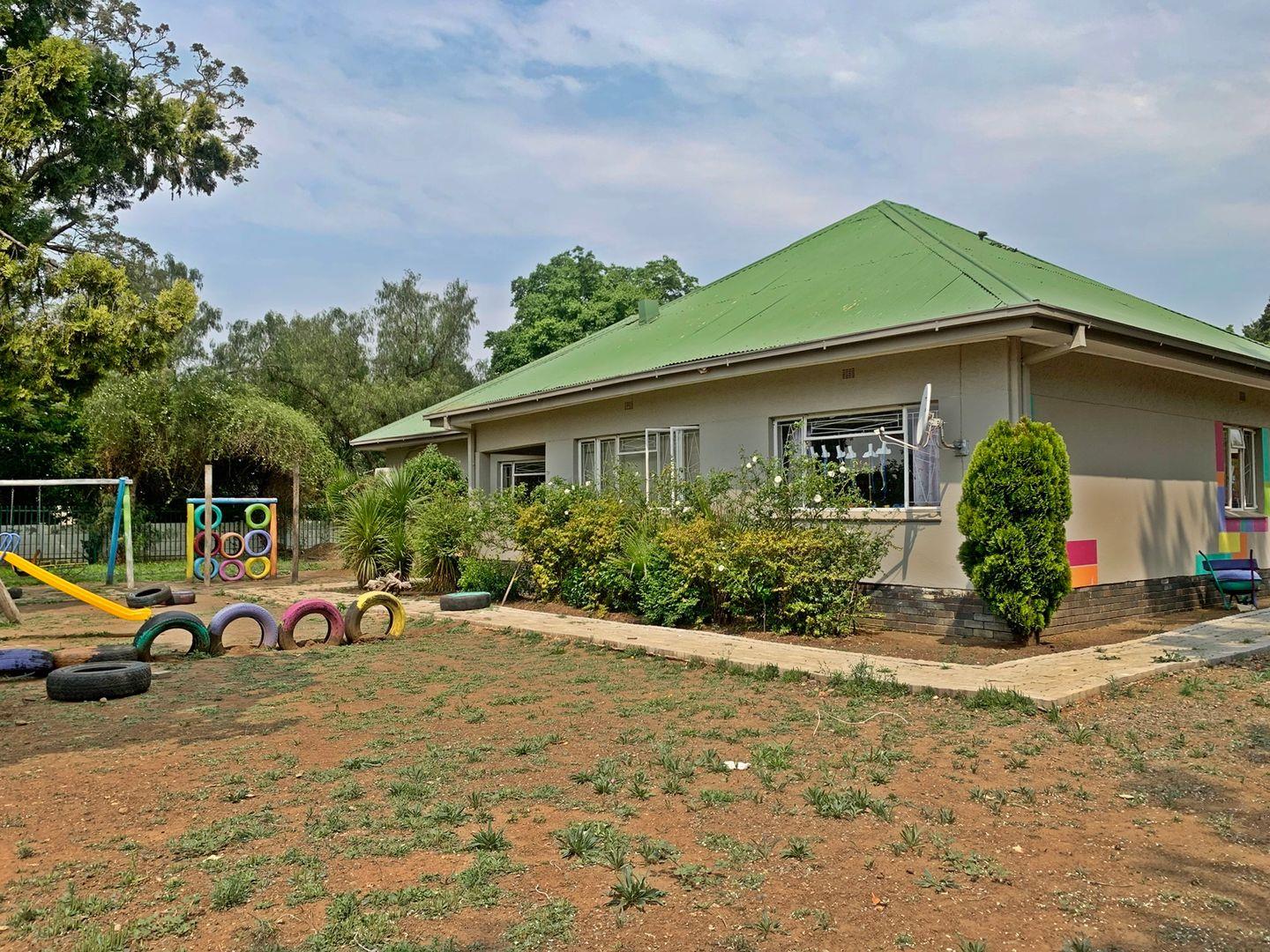 5 Bedroom House for sale in Park West P24111790993