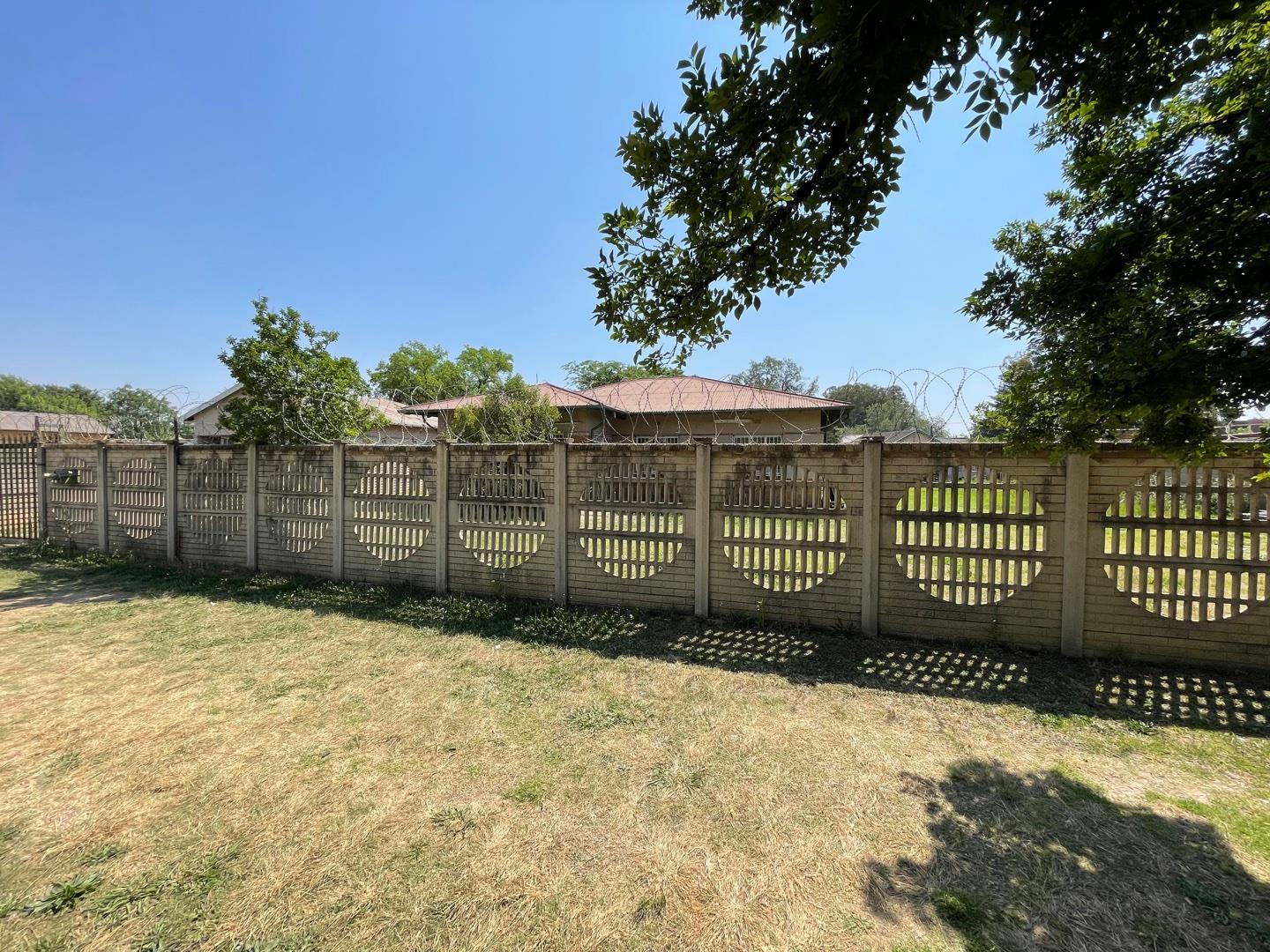 3 Bedroom House for sale in Duncanville P24111791370