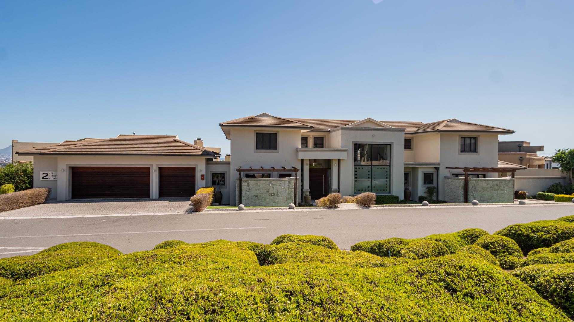 5 Bedroom House for sale in Estate P24102576150