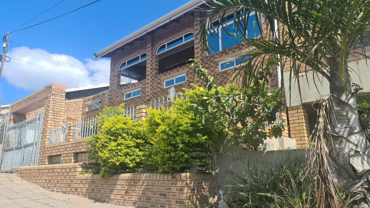 4 Bedroom House for sale in Bayview P24111797345