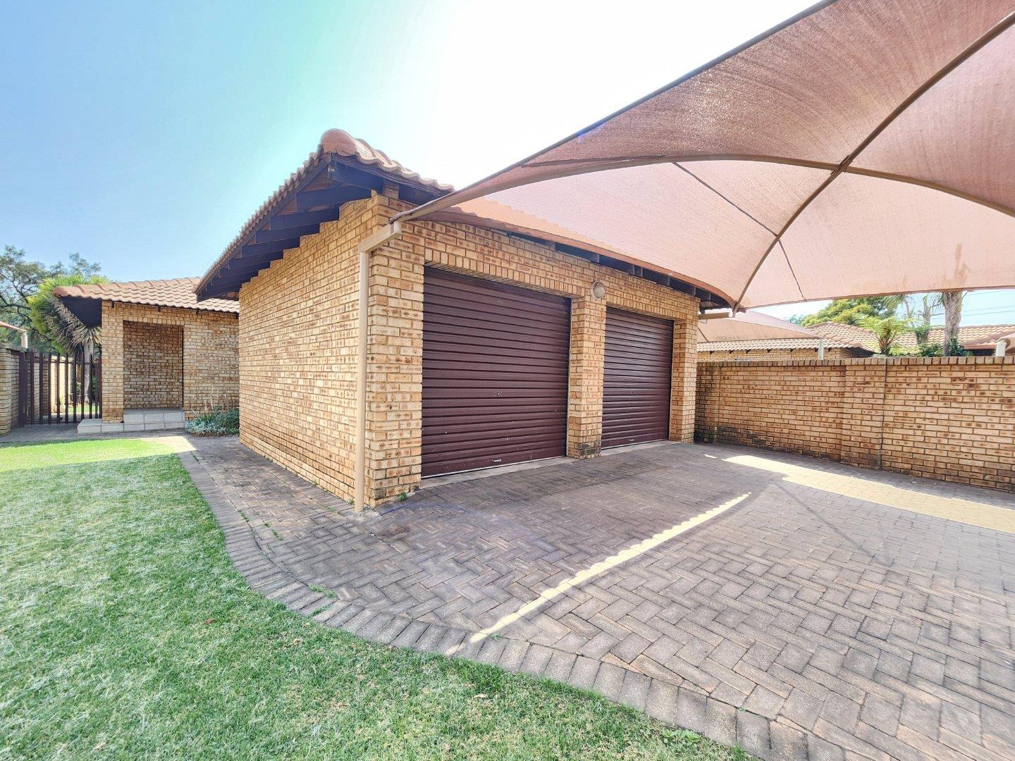 3 Bedroom House for sale in Petersfield P24113854984