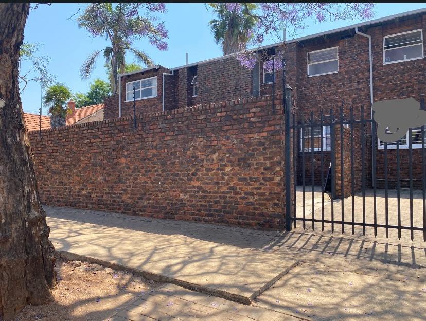 6 Bedroom Apartment / flat for sale in Hatfield P24111811474