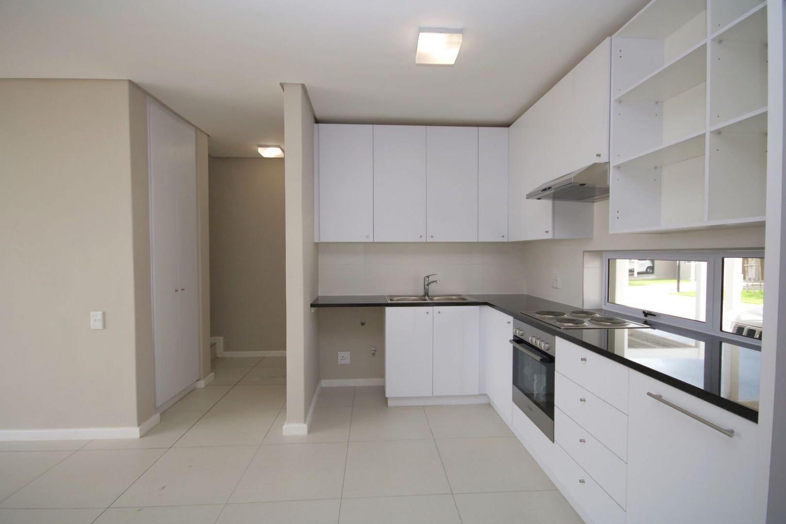 Townhouses for sale in Somerset West Somerset West Property