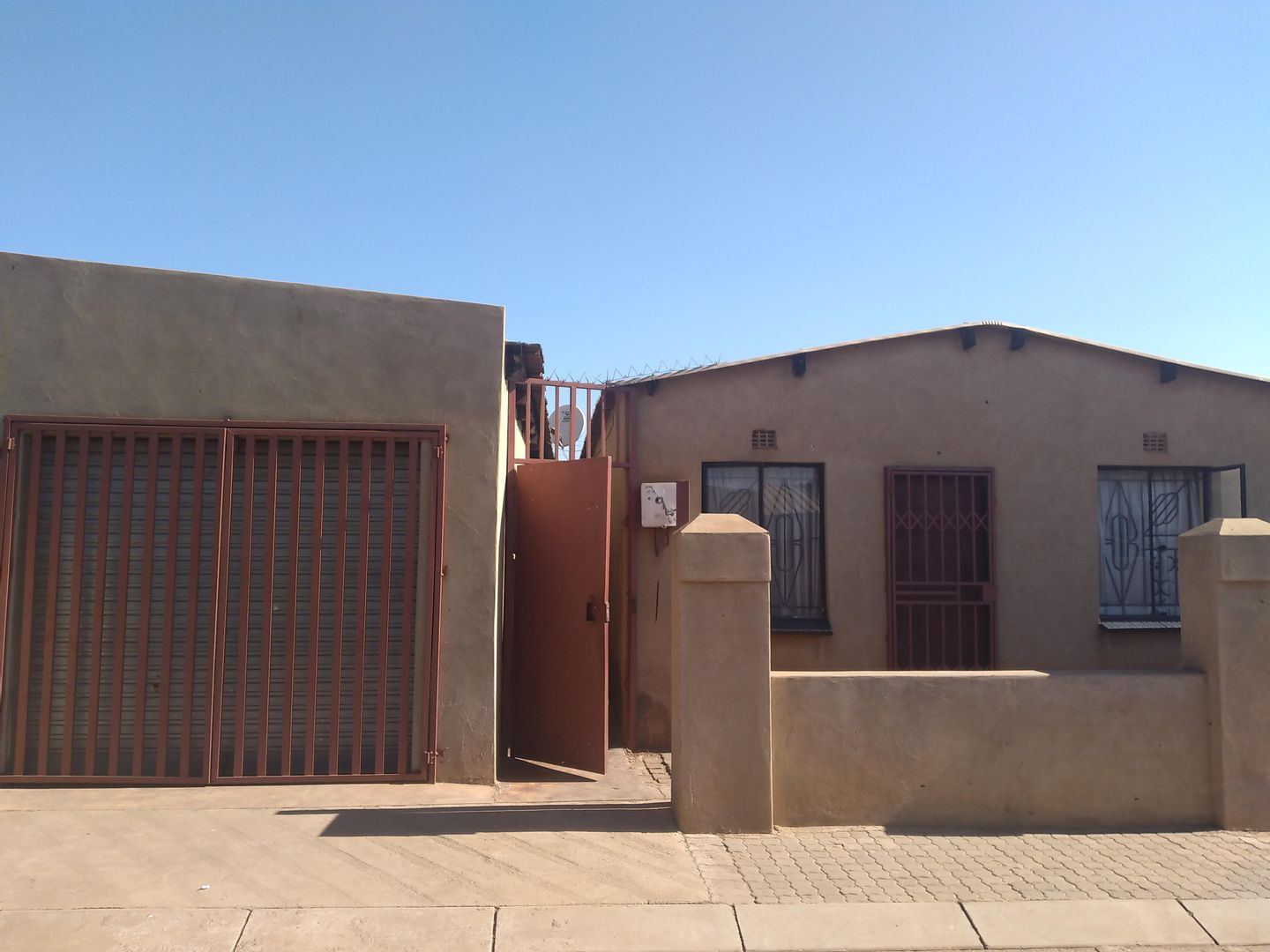 Clayville Property Houses for sale in Clayville