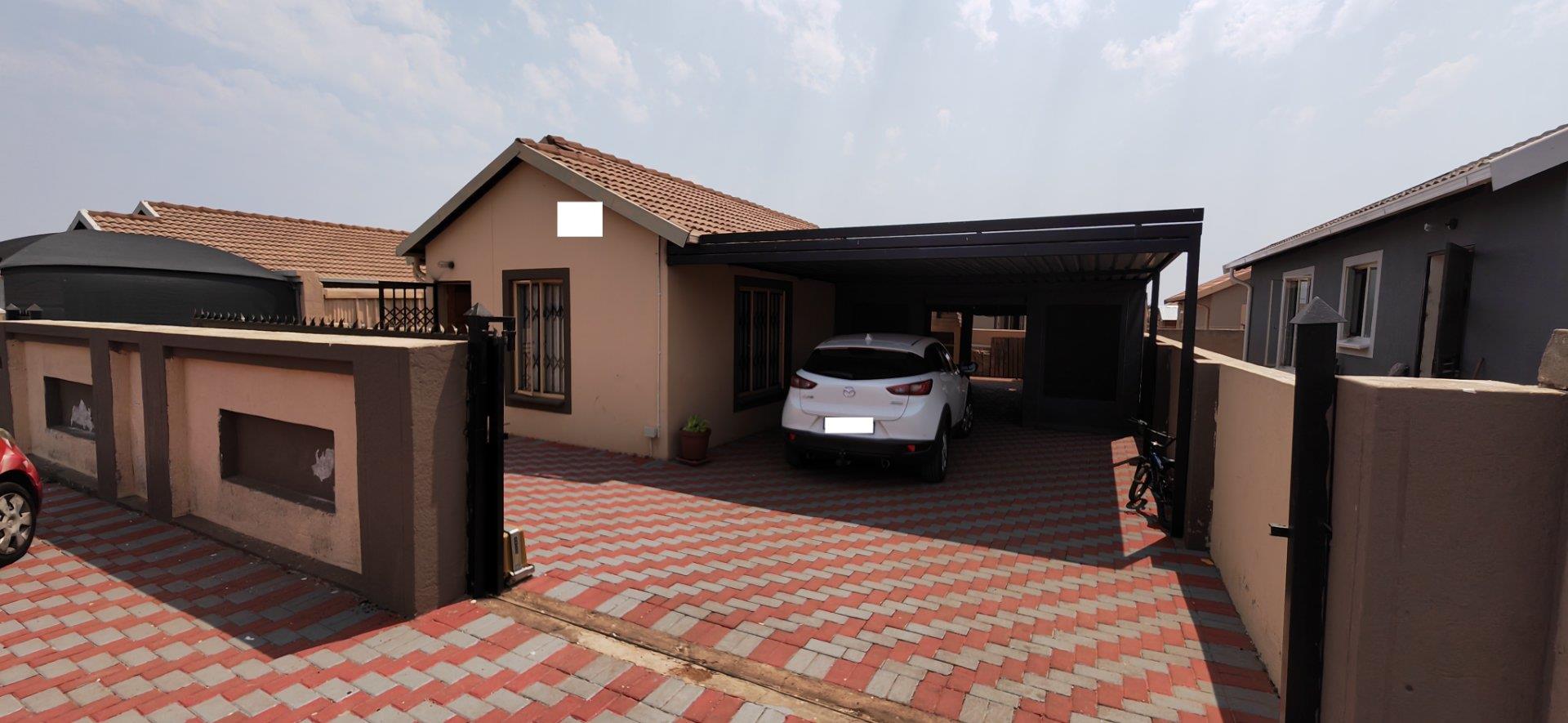 3 Bedroom House for sale in Rosslyn P24111827548