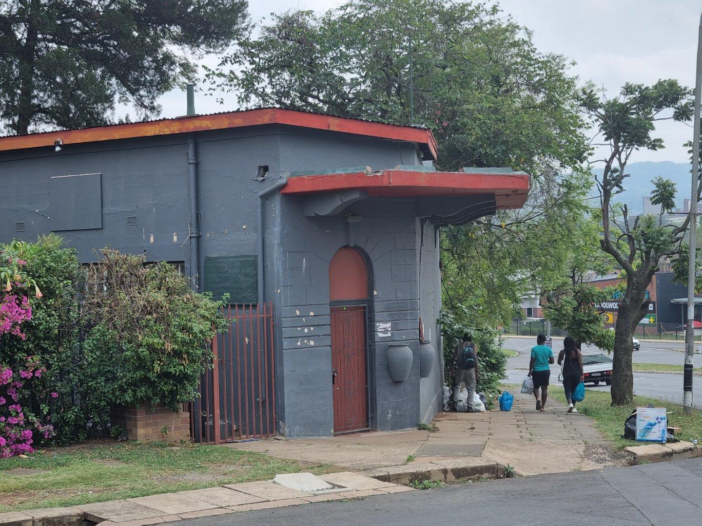 Commercial property for sale in Scottsville P24111836943