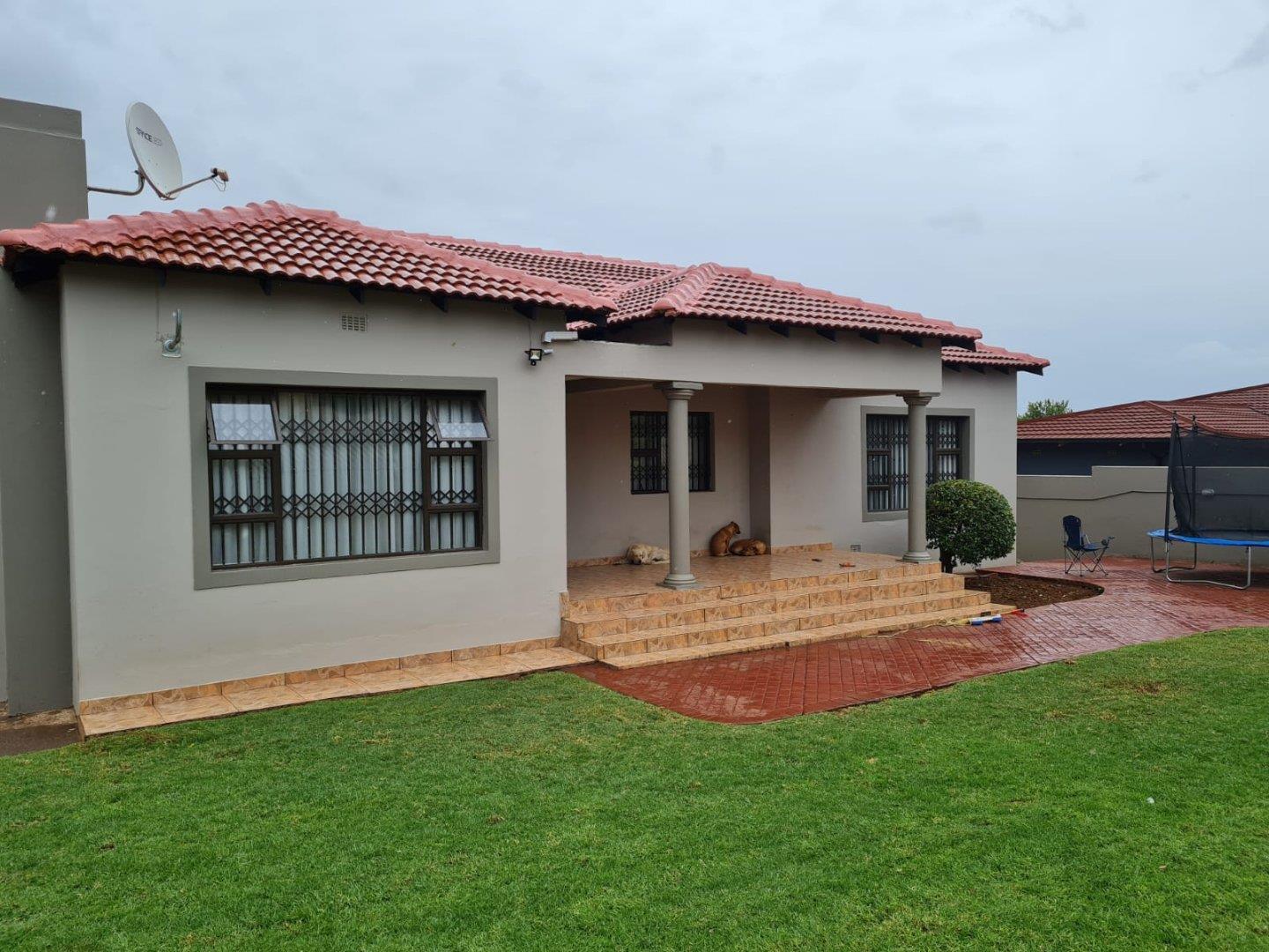 3 Bedroom House for sale in Proclamation Hill P24111812571