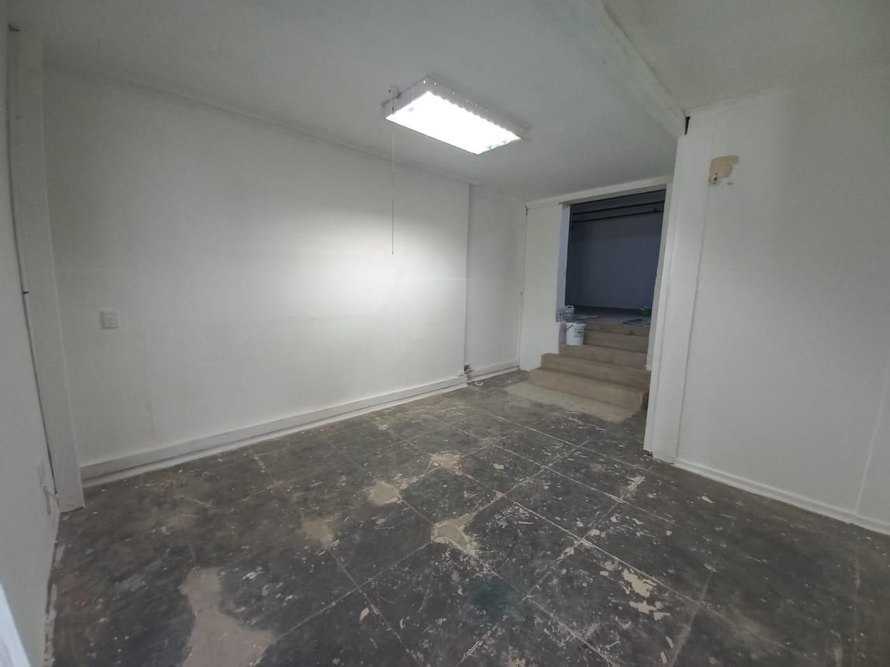 Industrial property to rent in Stamford Hill P24111853572