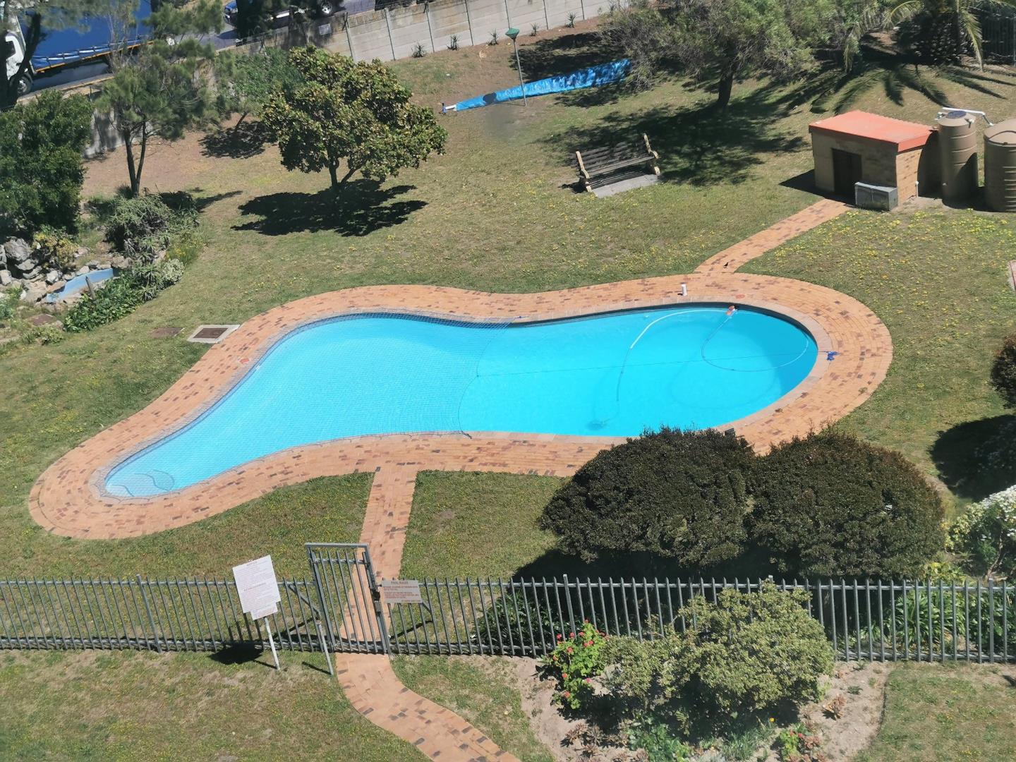 Apartments / flats for sale in Goodwood Goodwood Property