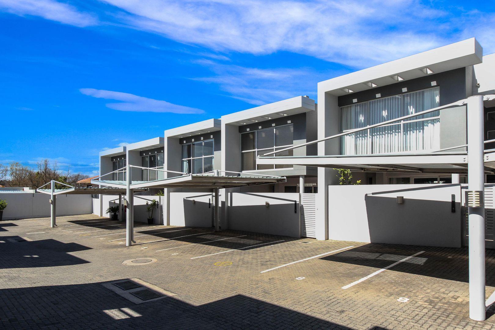 2 Bedroom Apartment / flat for sale in Atholl P24111650415