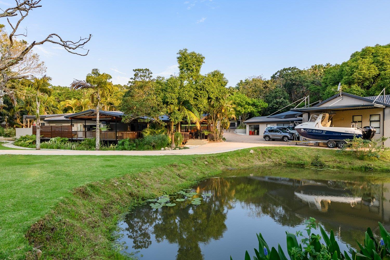 4 Bedroom House for sale in Southbroom P24111878925