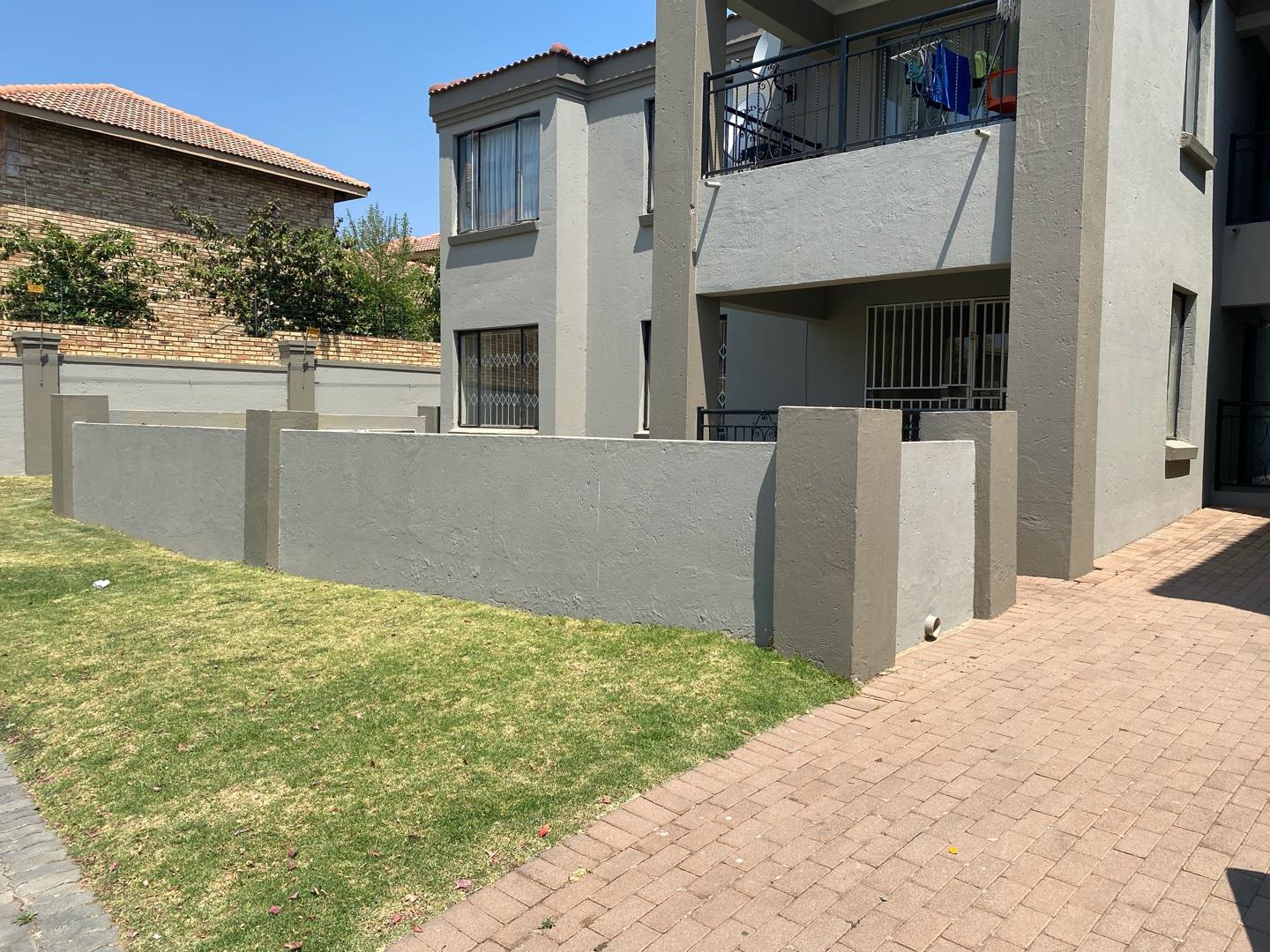 Willowbrook Property Apartments / flats to rent in Willowbrook