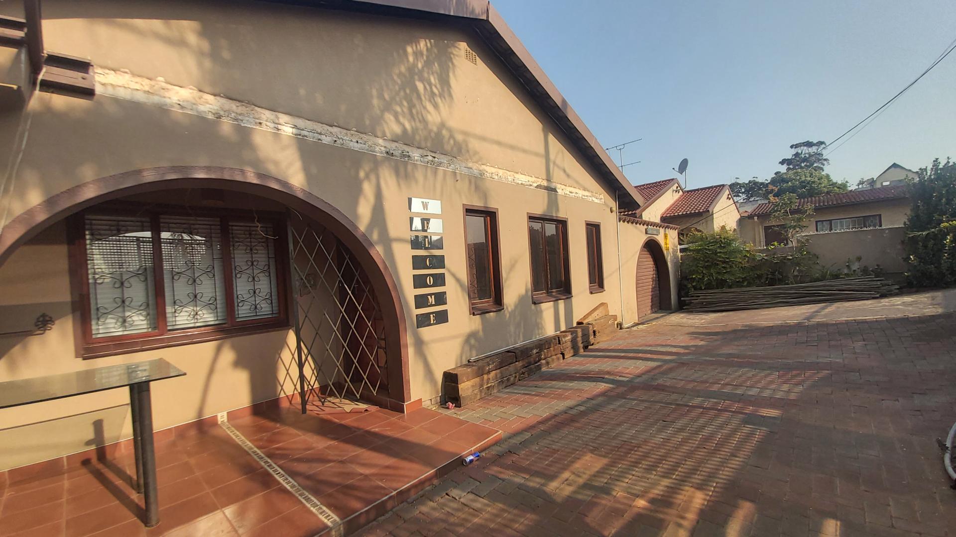 Kenville Property Property and houses for sale in Kenville