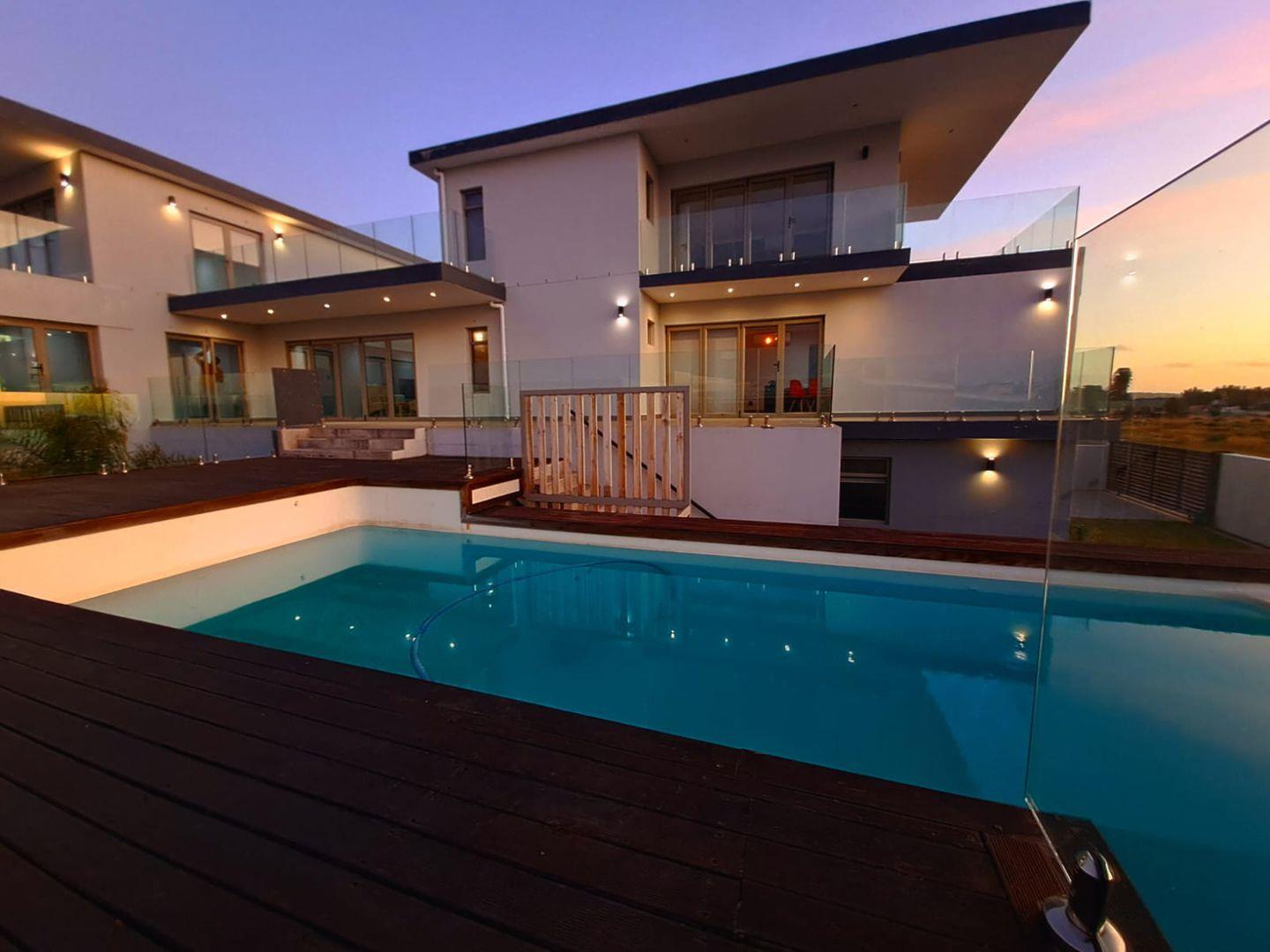 7 Bedroom House for sale in Gansbaai Central 3 Klein Street P24