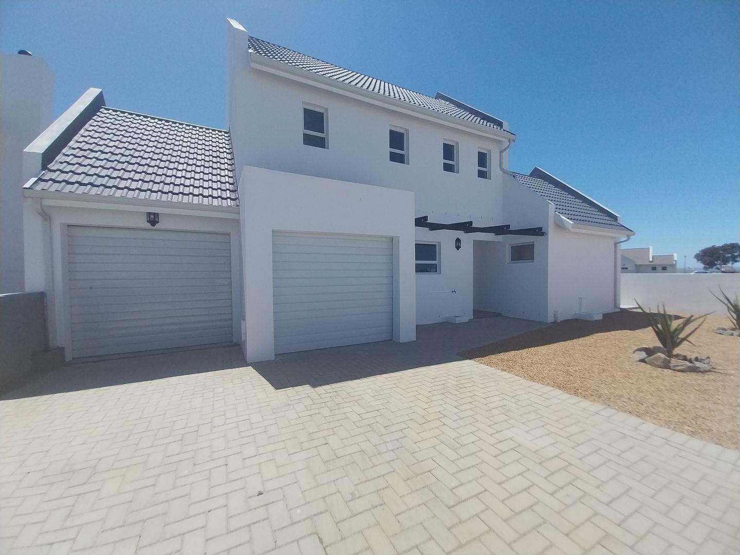 4 Bedroom House for sale in Sandy Point Beach Estate 12 Diademma