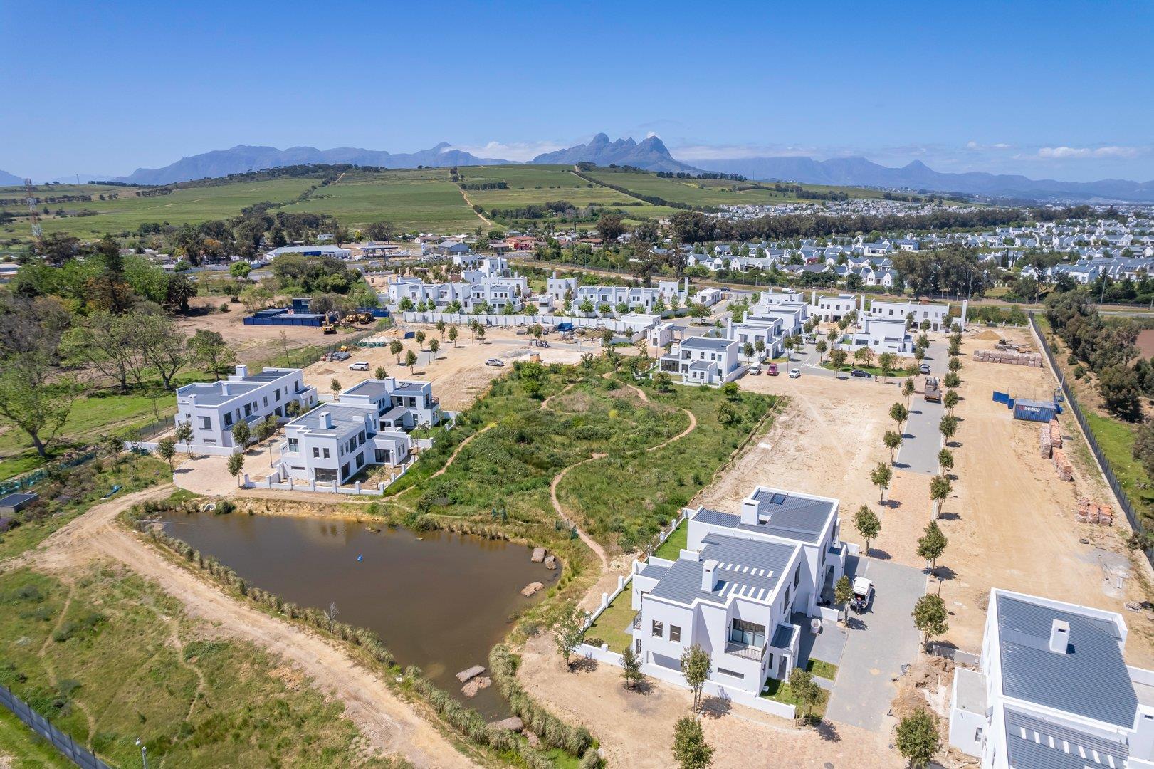 Property and houses for sale in Somerset West Somerset West Property