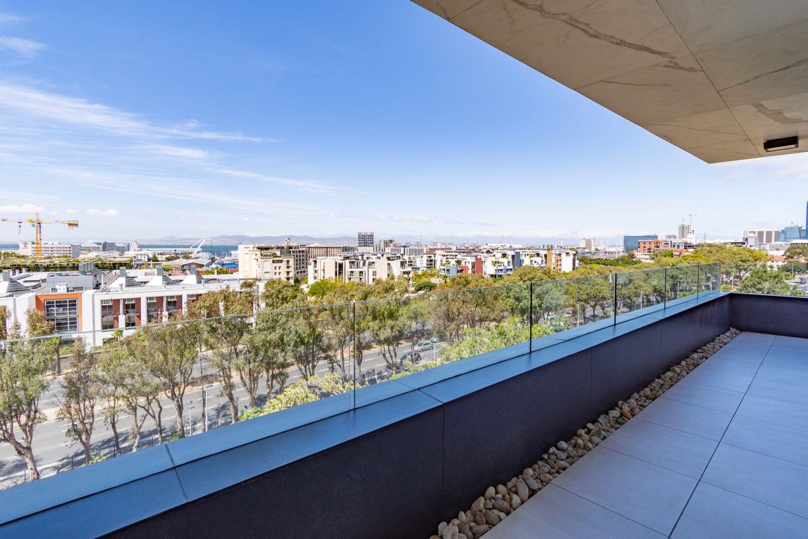 4 Bedroom Apartment / flat for sale in Green Point P24111953695