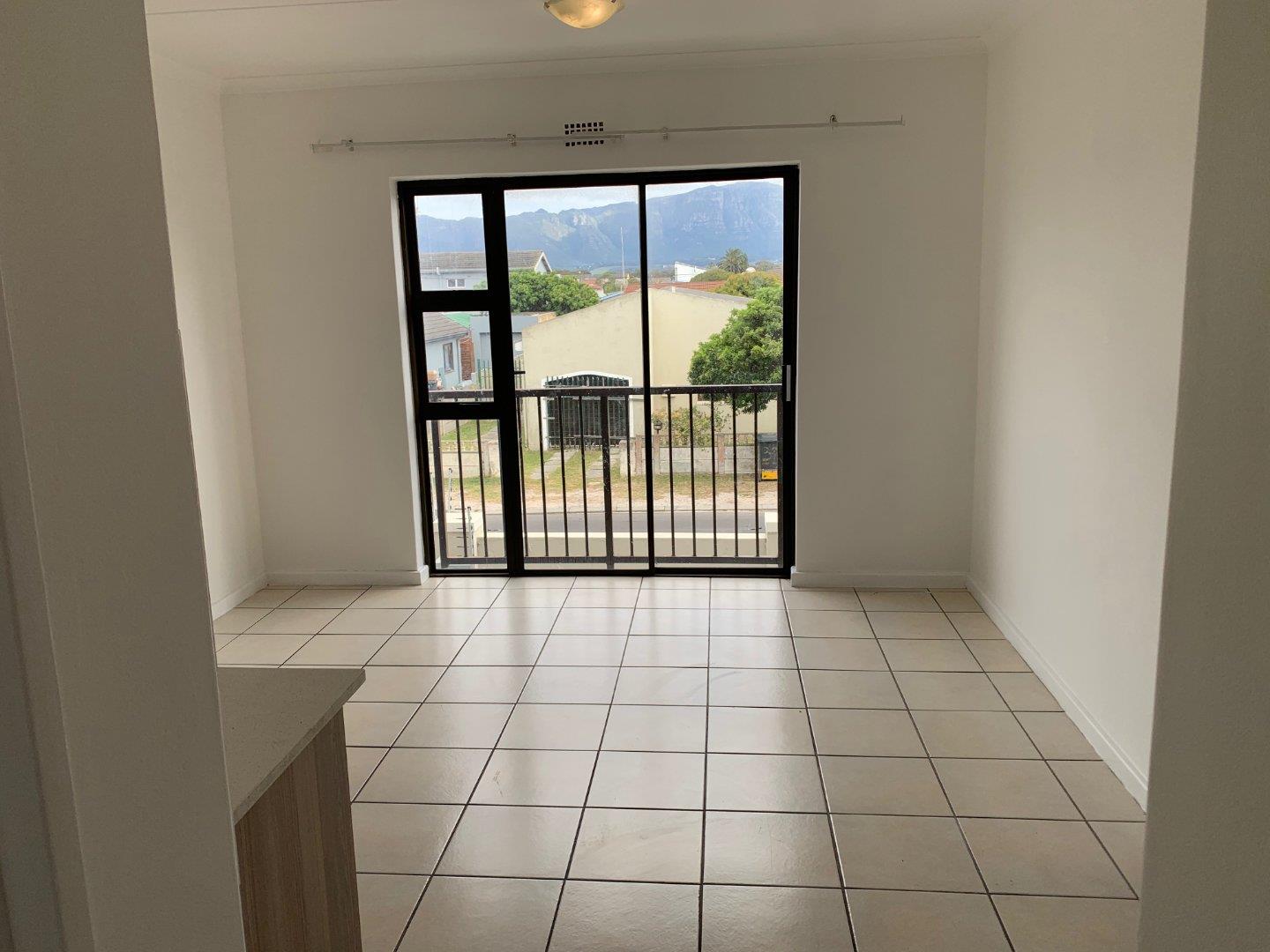 2 Bedroom Apartment / flat for sale in Grassy Park P24114517624