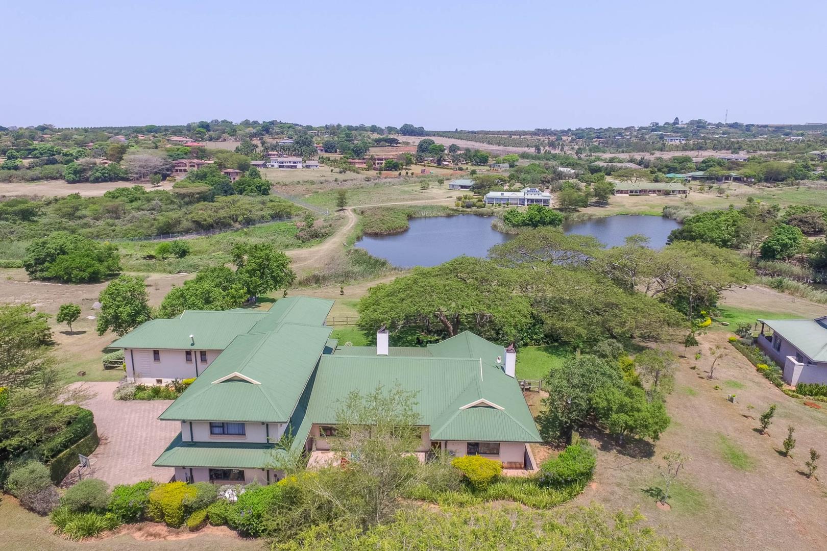 6 Bedroom House for sale in White River Estates 2 Darter Street P24