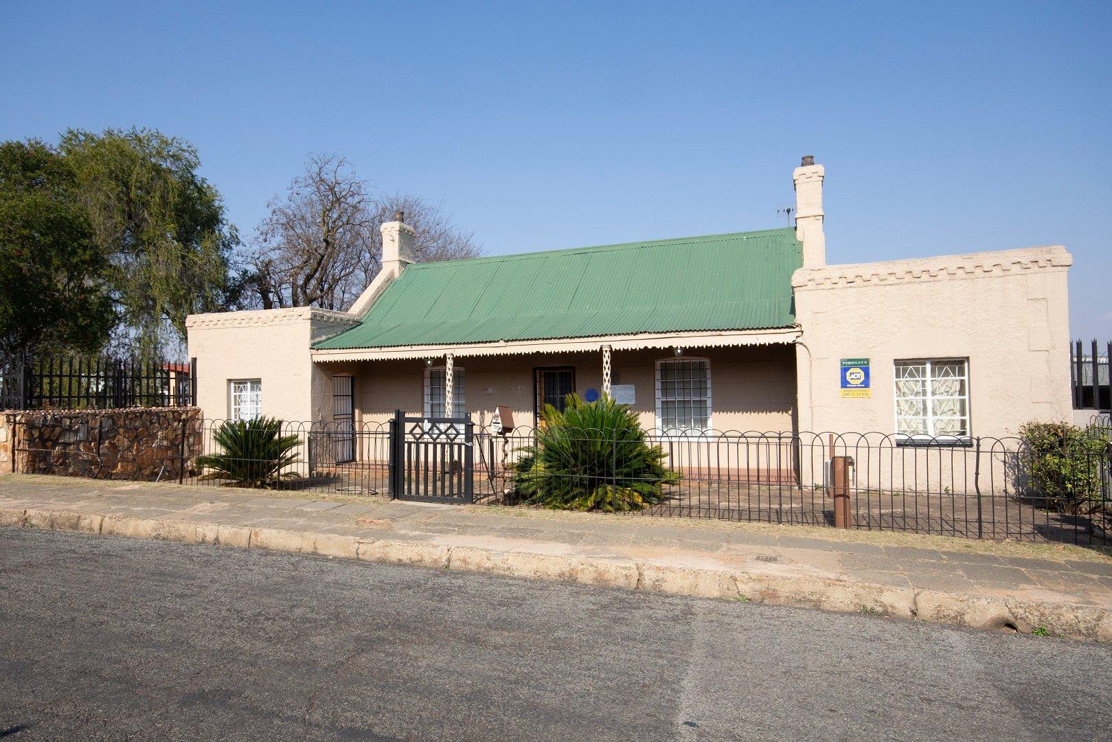 4 Bedroom House for sale in Heidelberg Central P24111974040