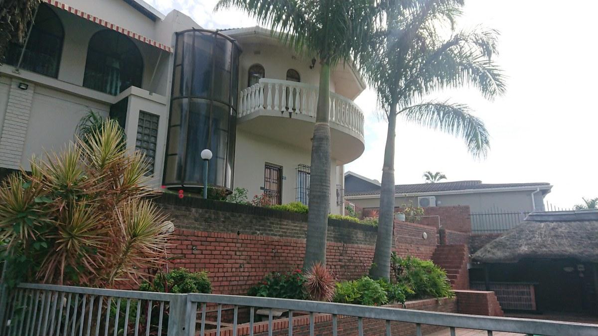 4 Bedroom House for sale in Stanger Manor P24113601147