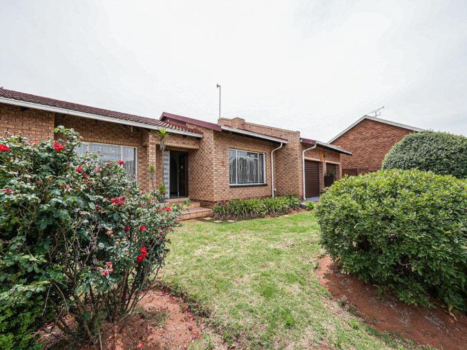 3 Bedroom House for Sale in Eldorado Park