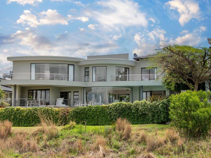 5 Bedroom House for Sale in Ebotse Golf Estate