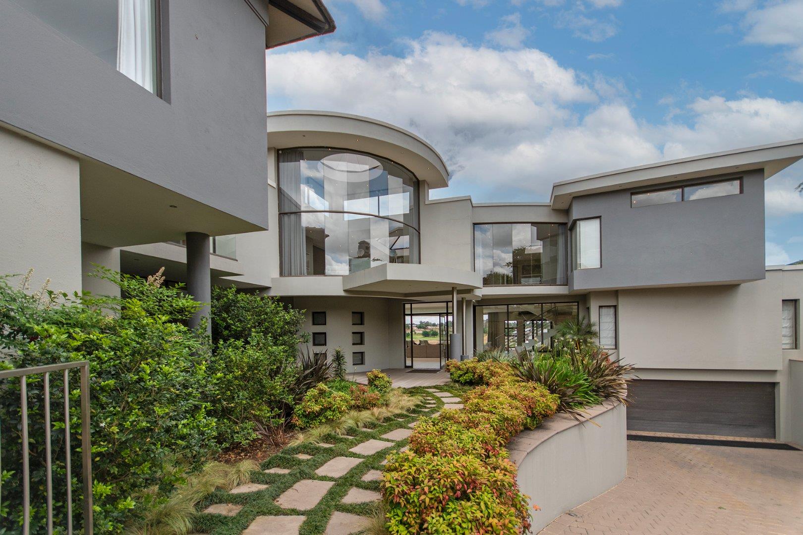 5 Bedroom House for sale in Ebotse Golf Estate P24111986934