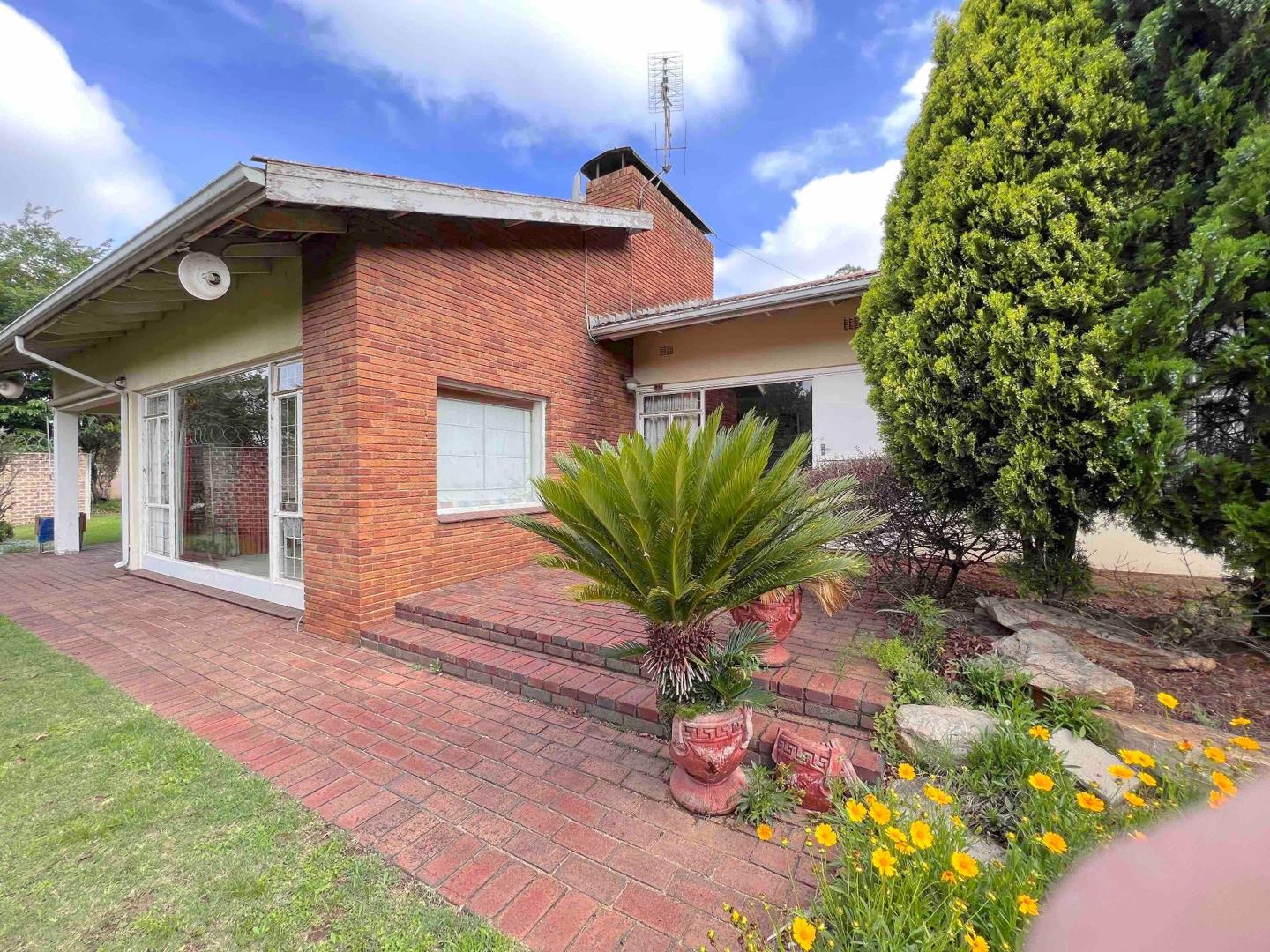 Waverley, Johannesburg Property Houses for sale in Waverley