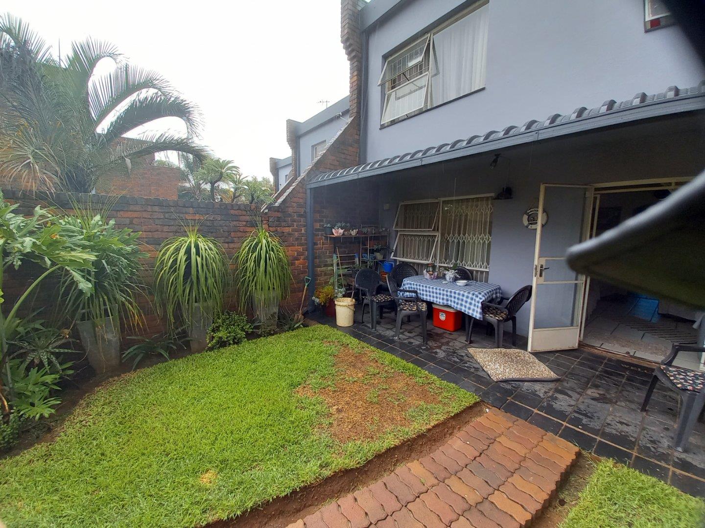 3 Bedroom Apartment / flat for sale in Mayville P24112000392